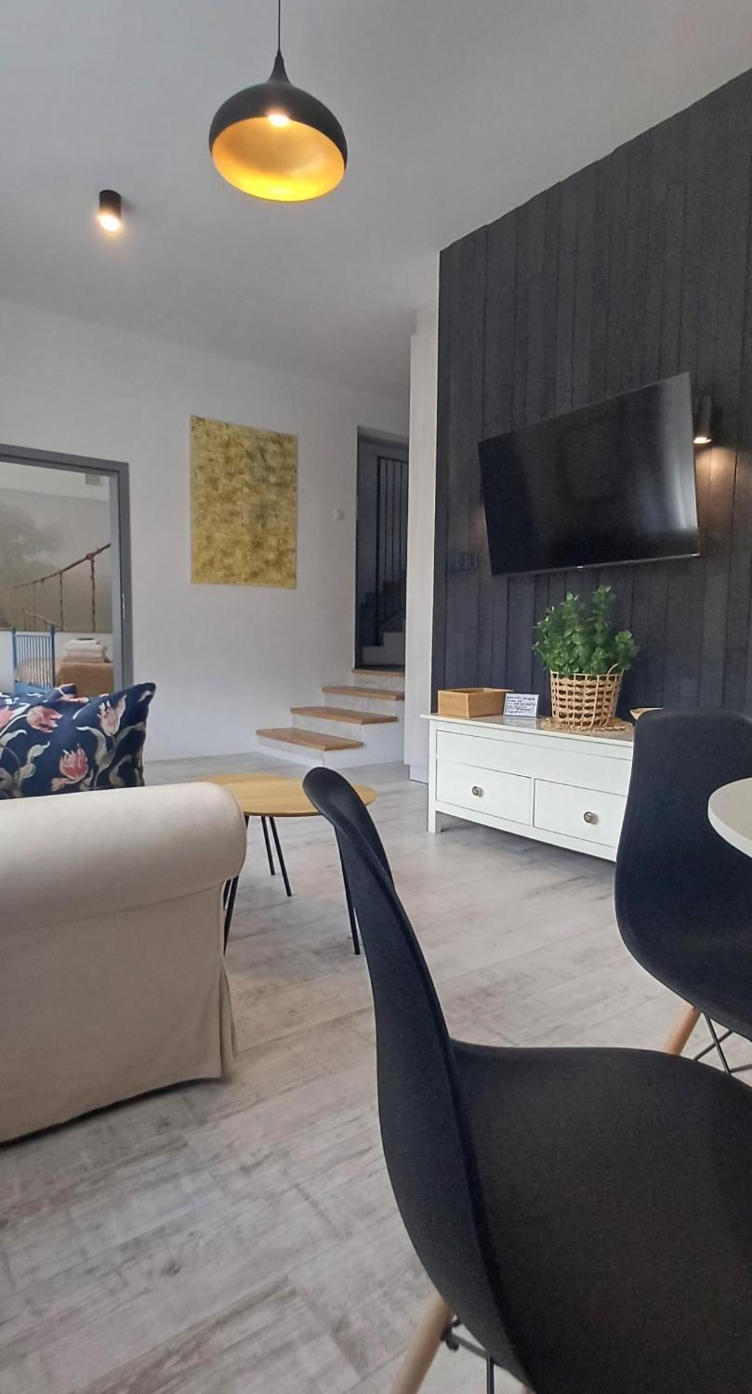 Apartament Fajny Kat Ustrzyki Dolne Exterior photo